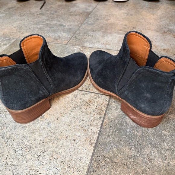 Lucky Brand Women's Pogan Bootie Chelsea Boots 7.5M - Picture 2 of 5